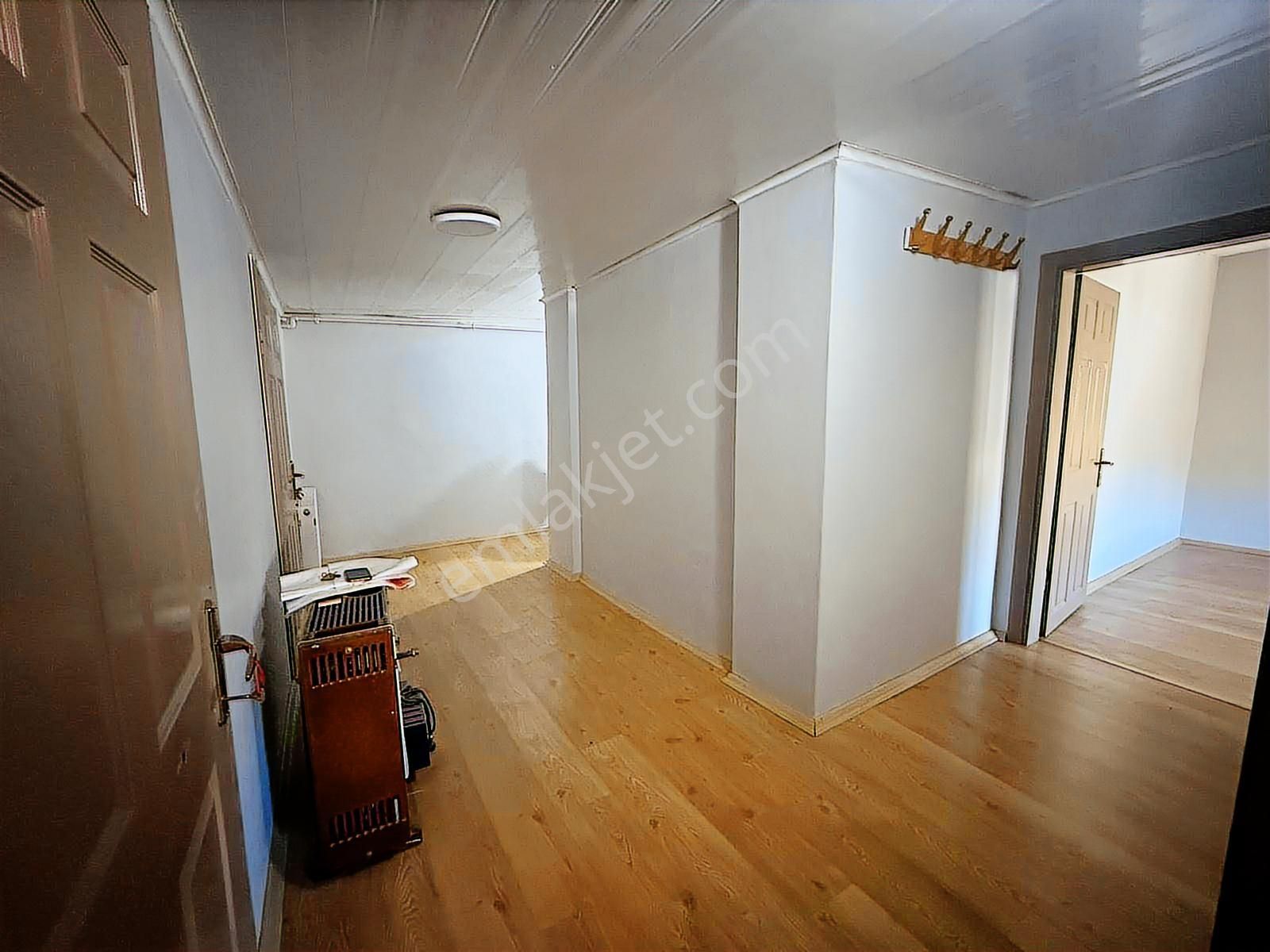 İsmetpaşa Mahallesi'nde Merkezi Konumda 4+1 Kiralık Daire - Görsel 27