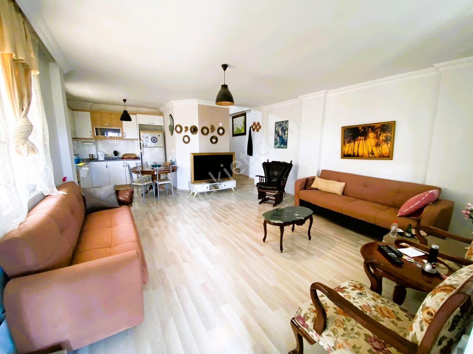 Yeniçiftlikte Deniz Manzaralı 200 M2 Arsa İçerisinde Müstakil İskanlı 4+1 Villa Yazlık - Görsel 6