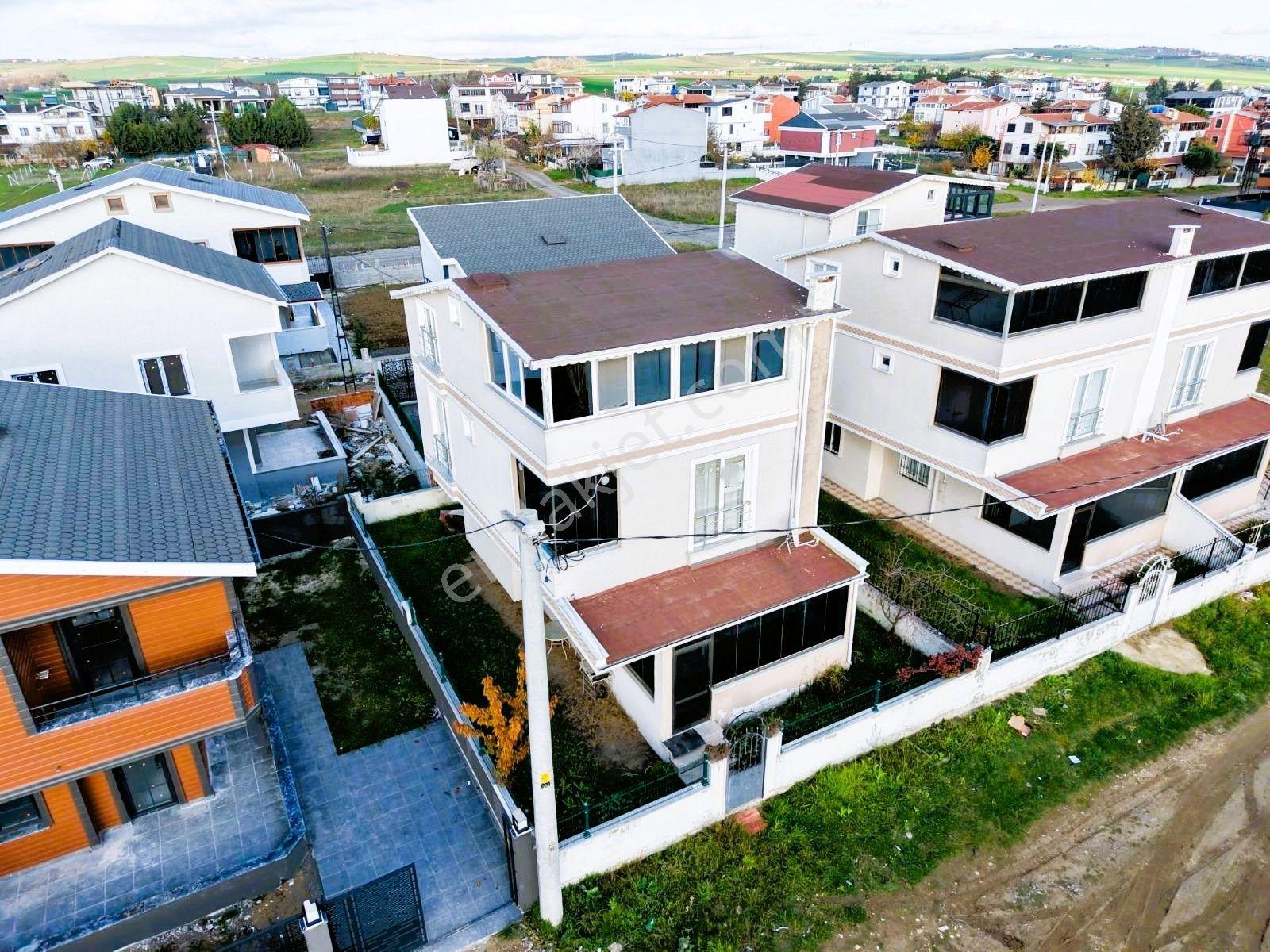 Yeniçiftlikte Deniz Manzaralı 200 M2 Arsa İçerisinde Müstakil İskanlı 4+1 Villa Yazlık - Görsel 28