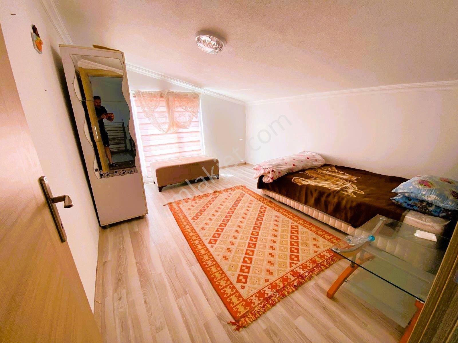Yeniçiftlikte Deniz Manzaralı 200 M2 Arsa İçerisinde Müstakil İskanlı 4+1 Villa Yazlık - Görsel 9
