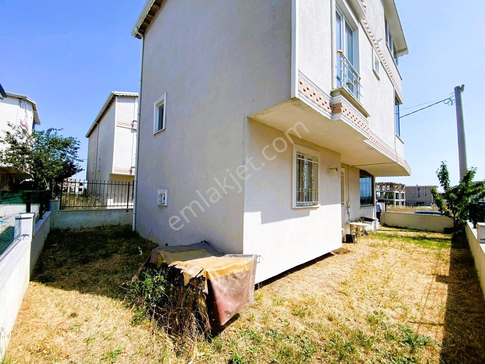 Yeniçiftlikte Deniz Manzaralı 200 M2 Arsa İçerisinde Müstakil İskanlı 4+1 Villa Yazlık - Görsel 26