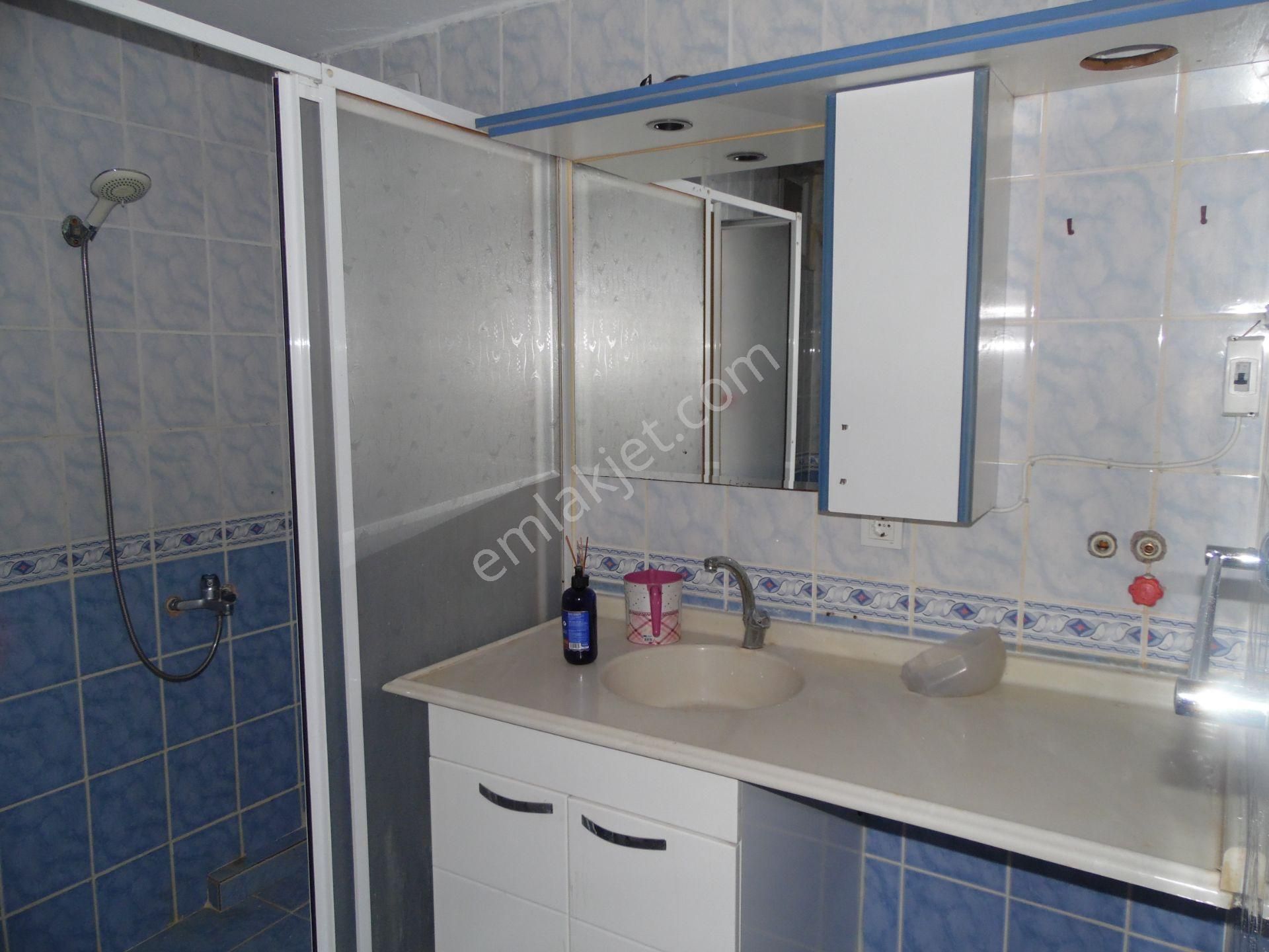 Buca Çamlık Mahallesinde 2+1 Kiralık Daire - Görsel 7