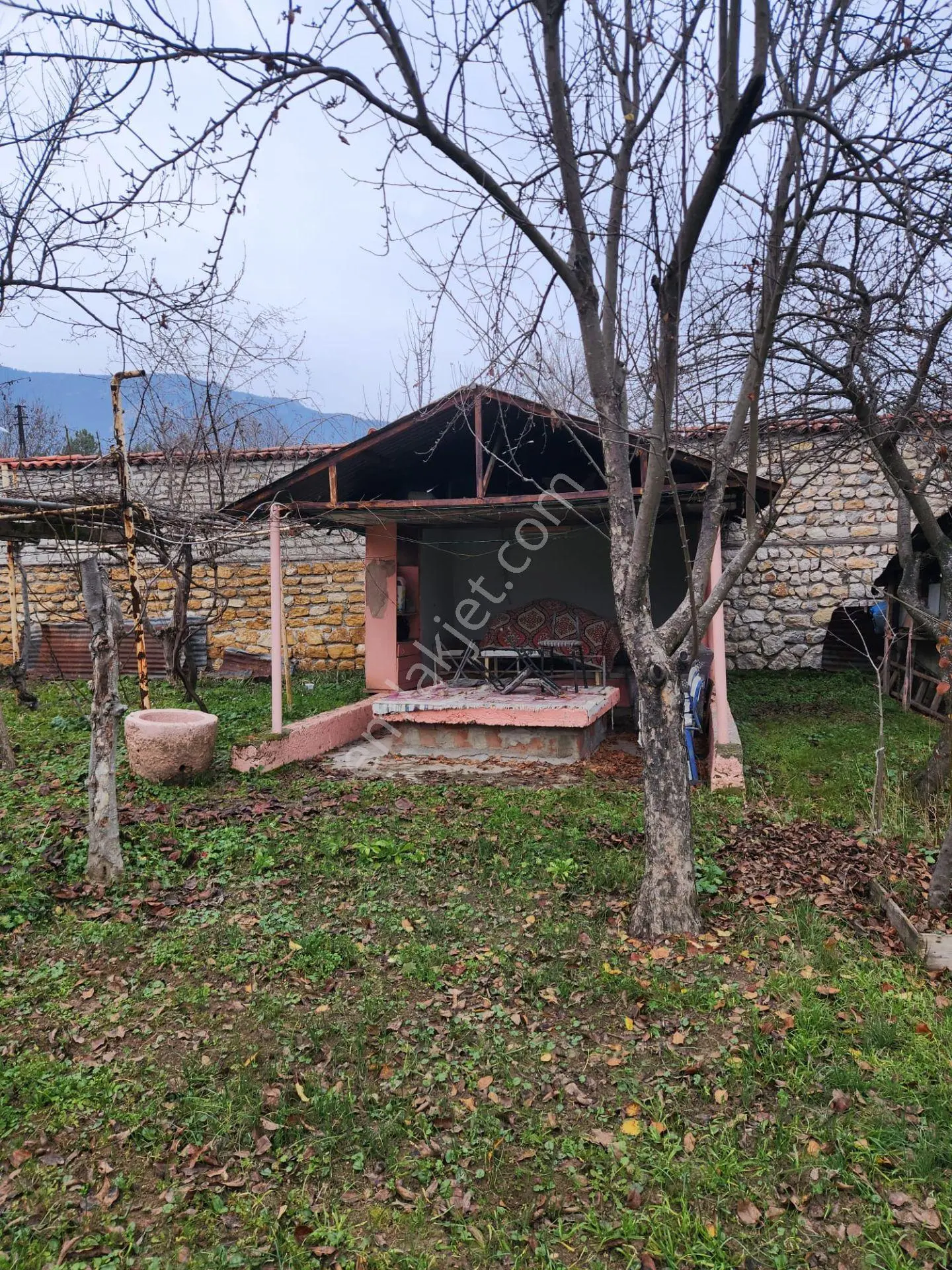 Karabük Safranbolu Bağlarbaşı Mahallesinde Doğayla İç İçe Satılık İki Katlı Müstakil Ev Ve Arsası - Görsel 8