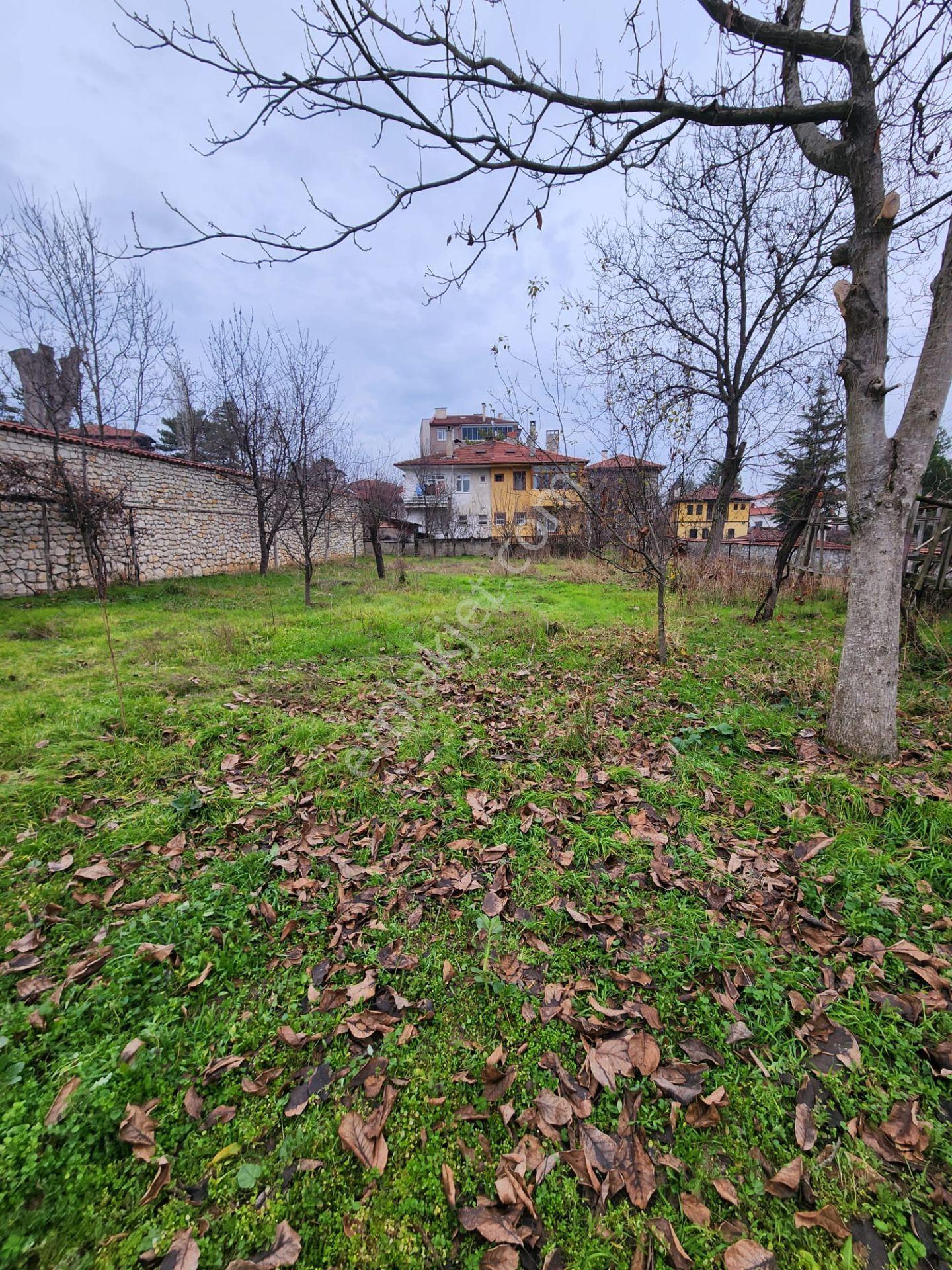 Karabük Safranbolu Bağlarbaşı Mahallesinde Doğayla İç İçe Satılık İki Katlı Müstakil Ev Ve Arsası - Görsel 17