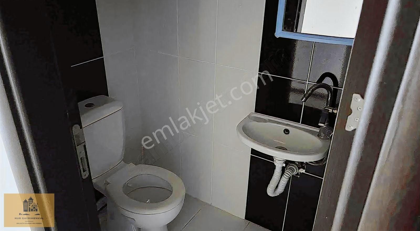 Boztepede Şehri Kristal Sitesinde Kiralık Dükkan - Görsel 3