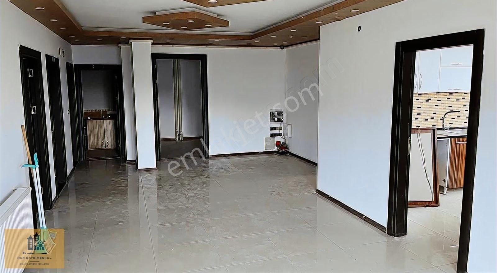Boztepede Şehri Kristal Sitesinde Kiralık Dükkan - Görsel 13