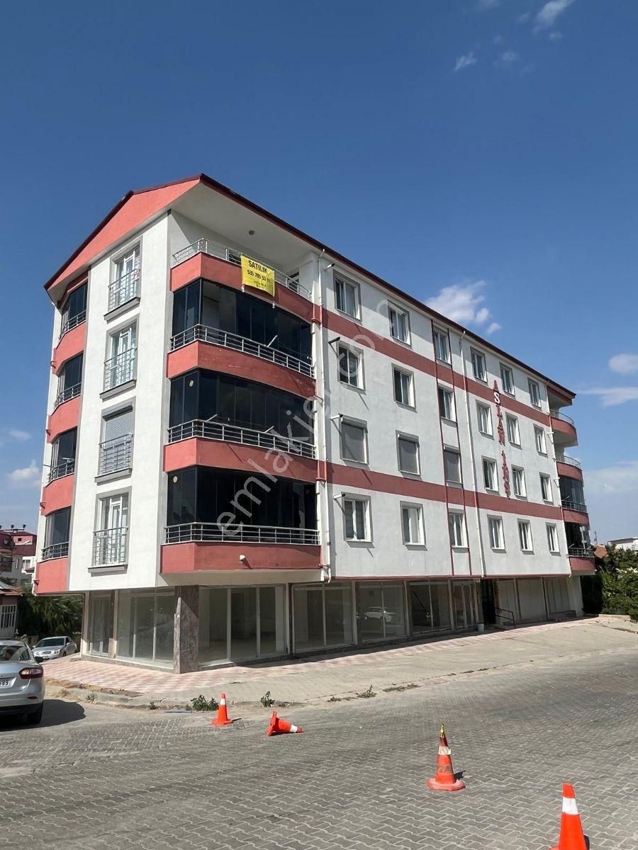 Yenidoğan Mah 3+1 Eşyalı Köşe Başı Daire