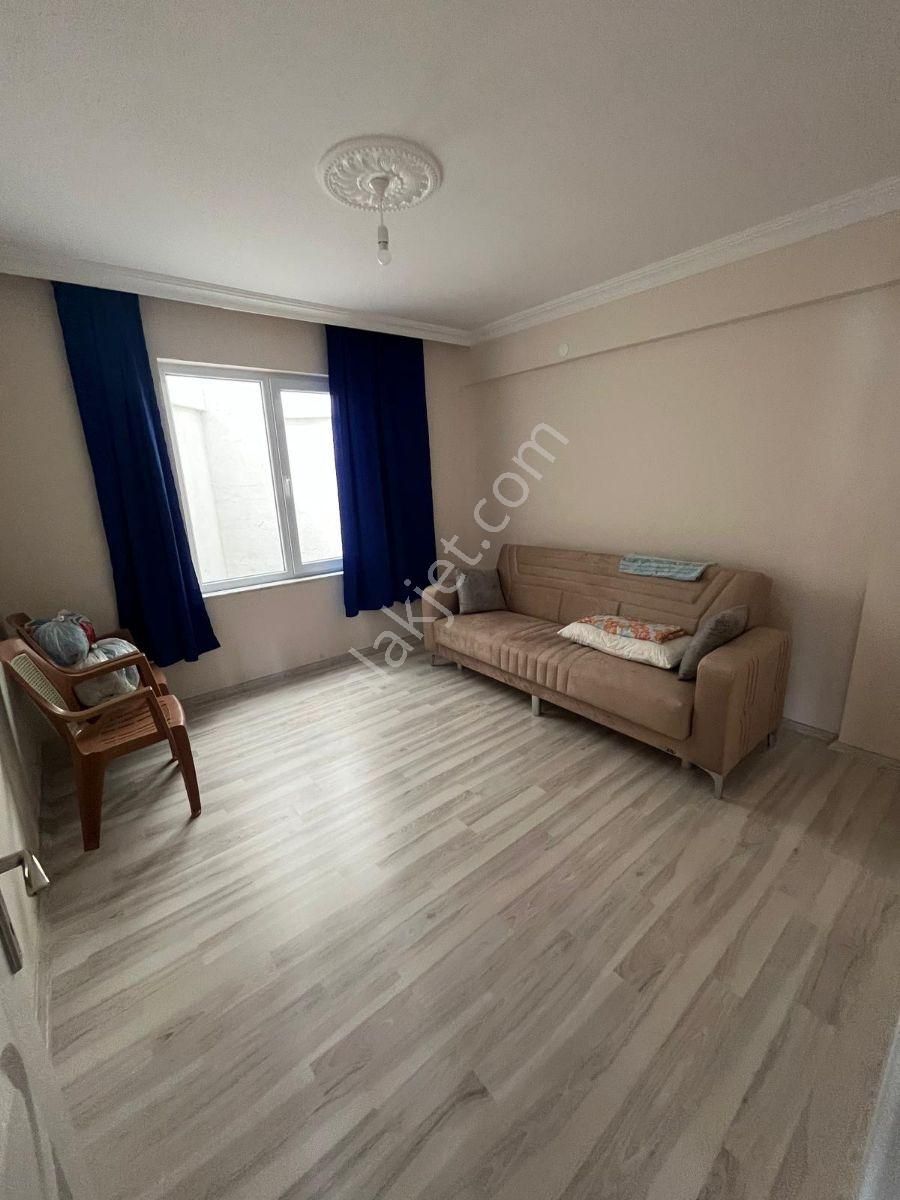 Yenidoğan Mah 3+1 Eşyalı Köşe Başı Daire - Görsel 8