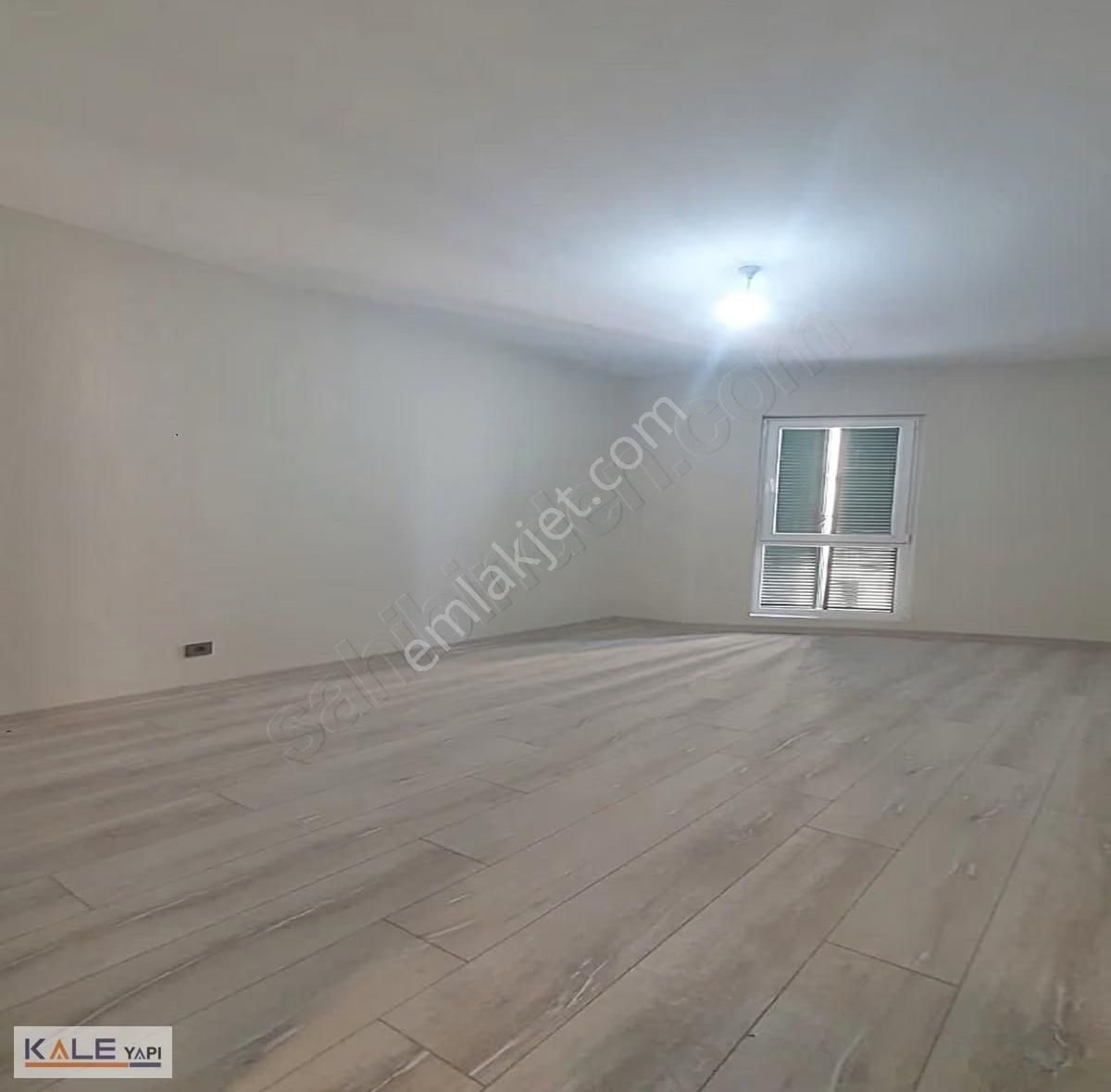 Bahçeşehir Lokasyonlu 1+1 Yatırıma Ve Krediye Uygun Fırsat Daire - Görsel 4