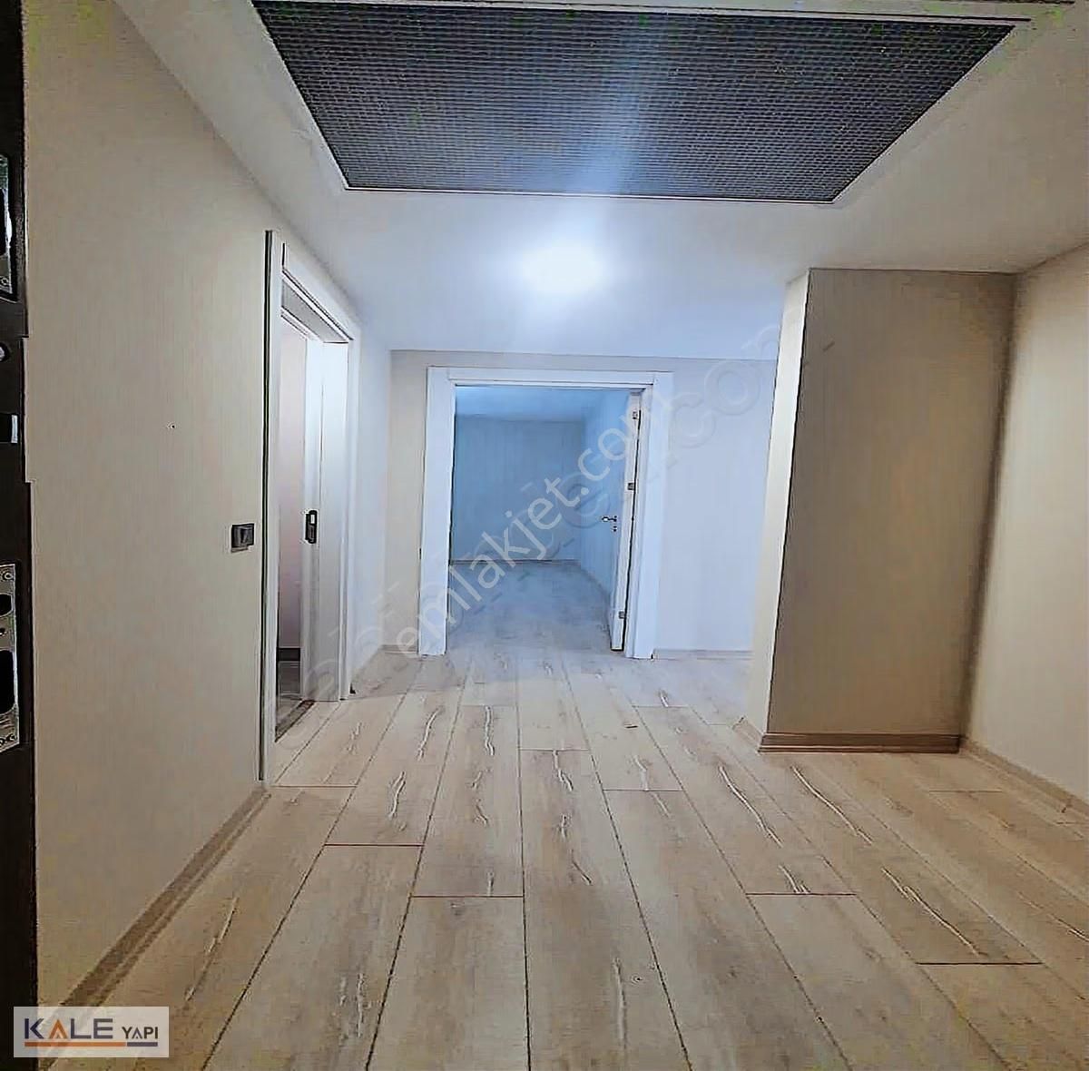 Bahçeşehir Lokasyonlu 1+1 Yatırıma Ve Krediye Uygun Fırsat Daire - Görsel 7