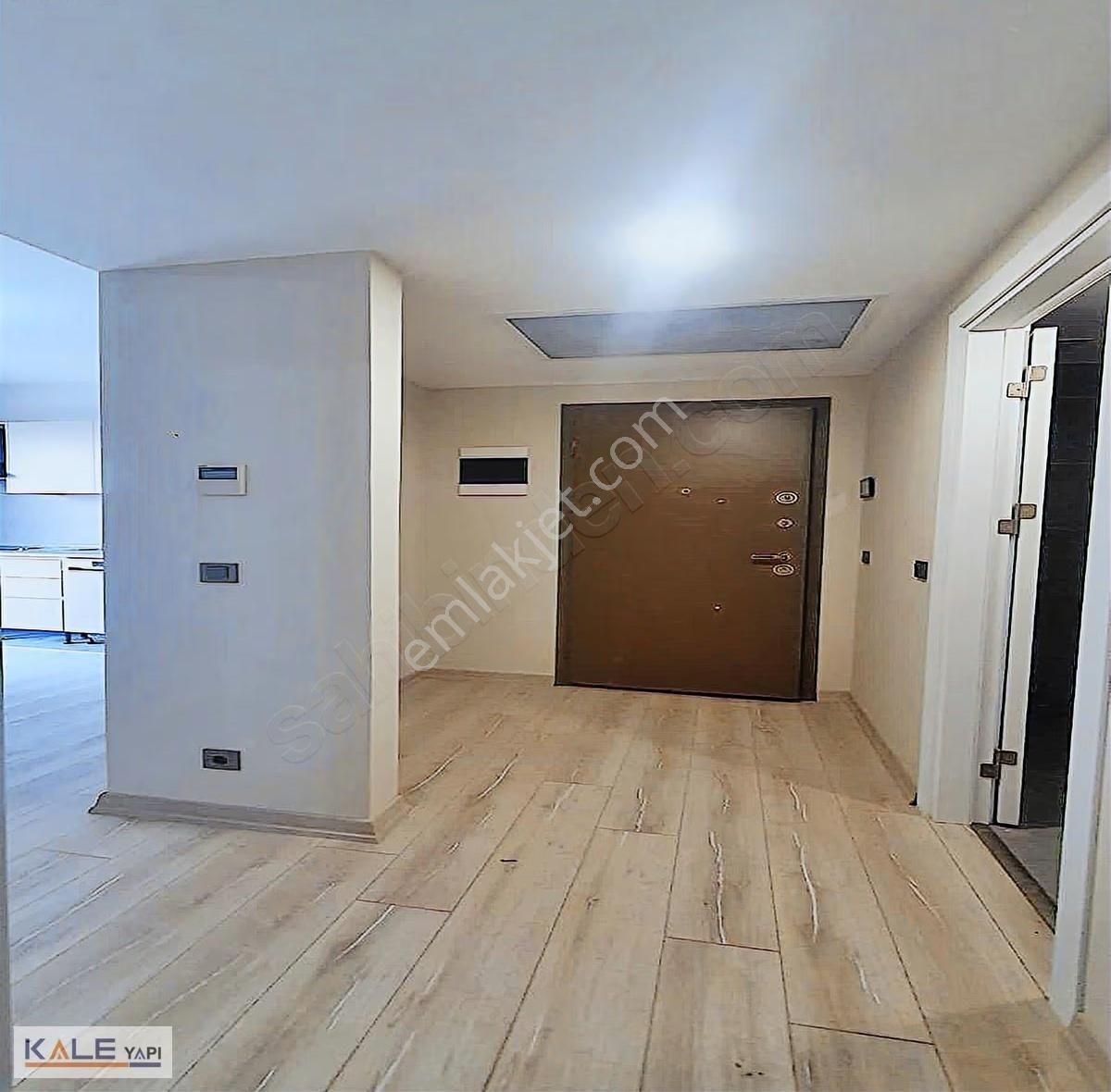 Bahçeşehir Lokasyonlu 1+1 Yatırıma Ve Krediye Uygun Fırsat Daire - Görsel 23