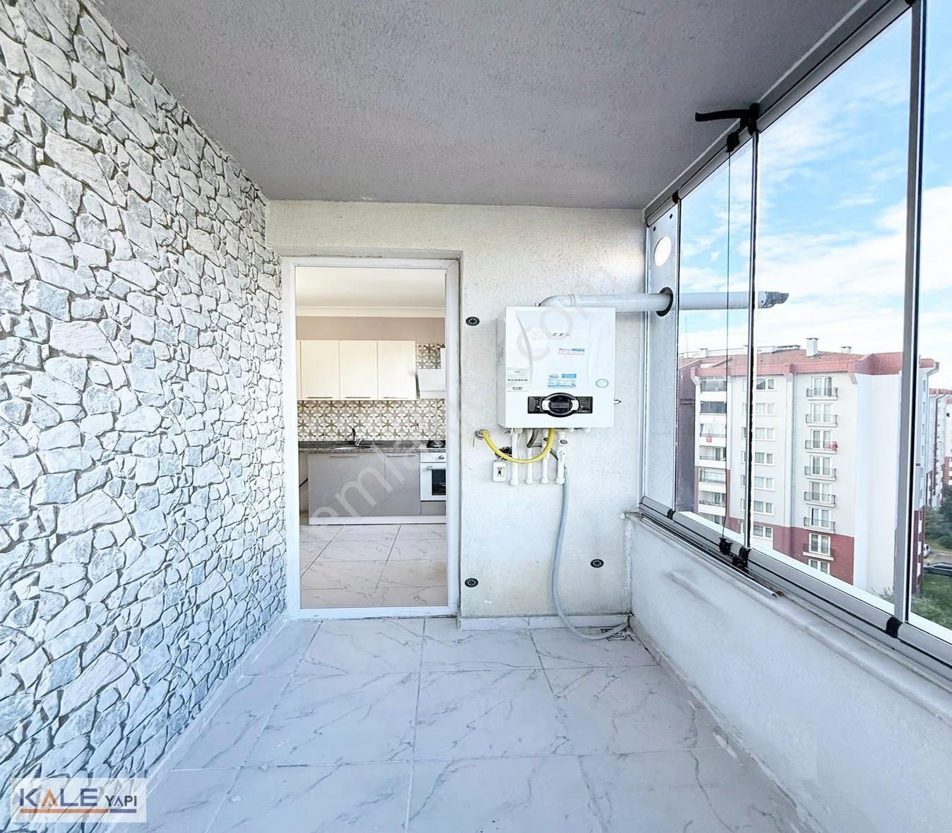 Oto Parklı Butik Site İçerisinde Satılık 2+1 İskanlı Daire - Görsel 12