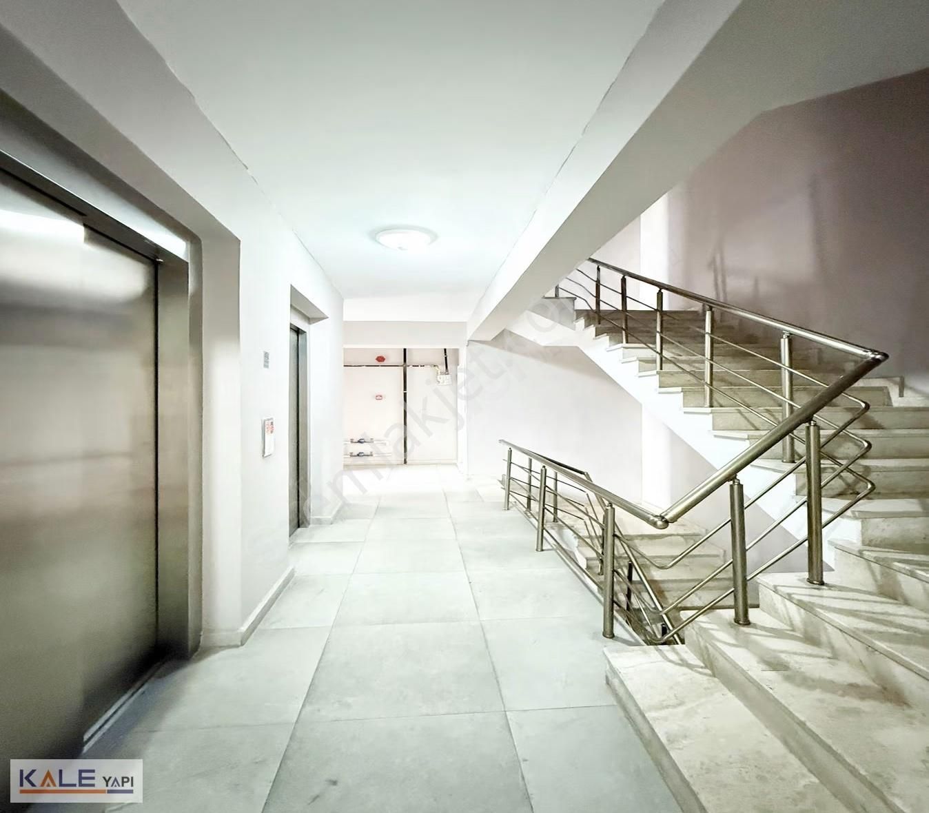 Oto Parklı Butik Site İçerisinde Satılık 2+1 İskanlı Daire - Görsel 14