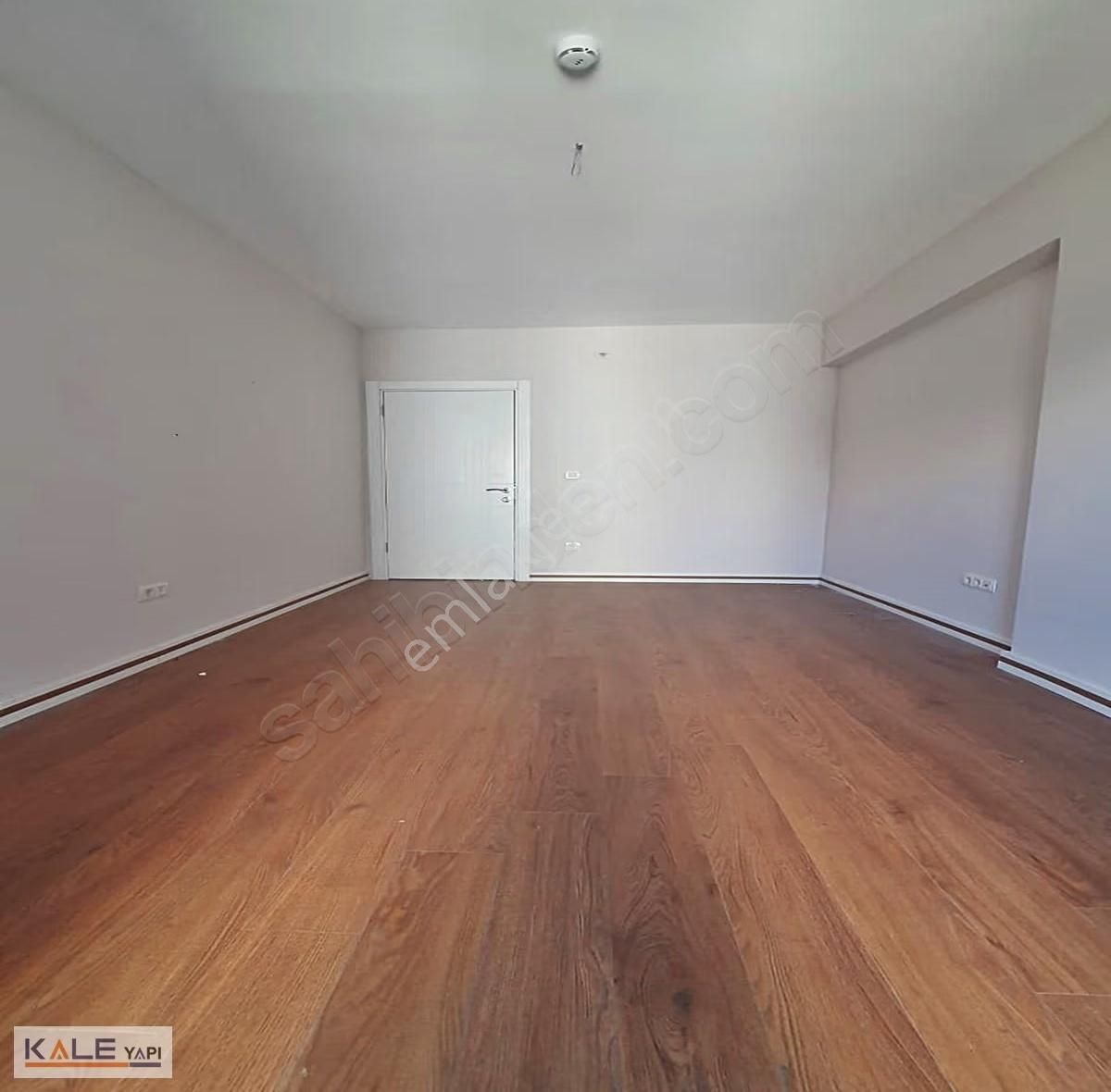 Metro Projesinin Dibinde Yatırımlık 1+1 Fırsat Daire - Görsel 2