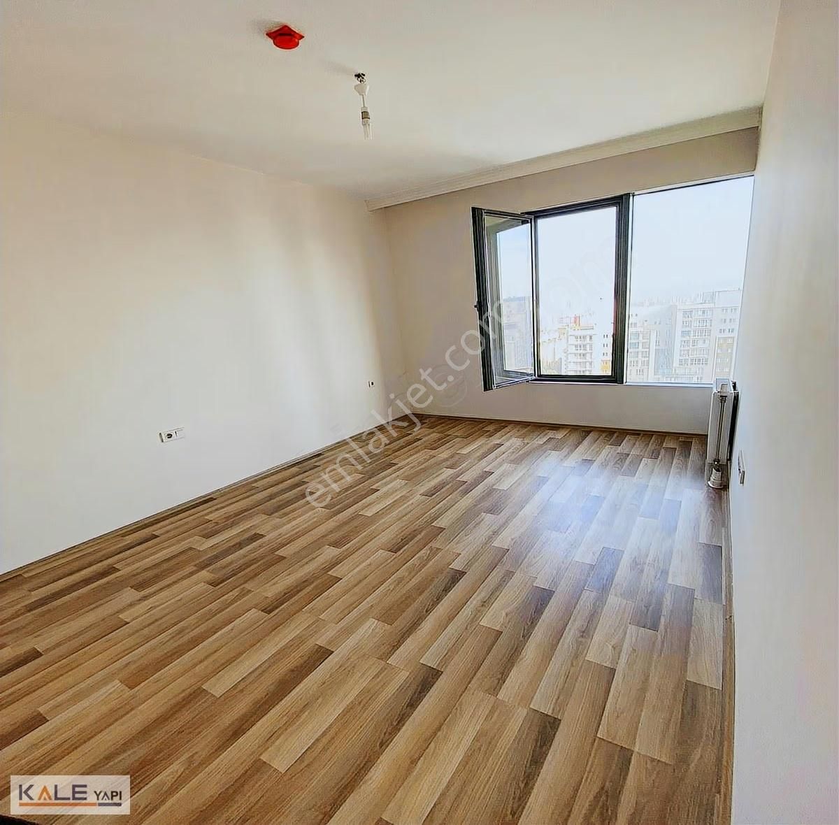 Bahçeşehir'de Krediye Uygun Lüks 1+1 Satılık Daire - Görsel 17