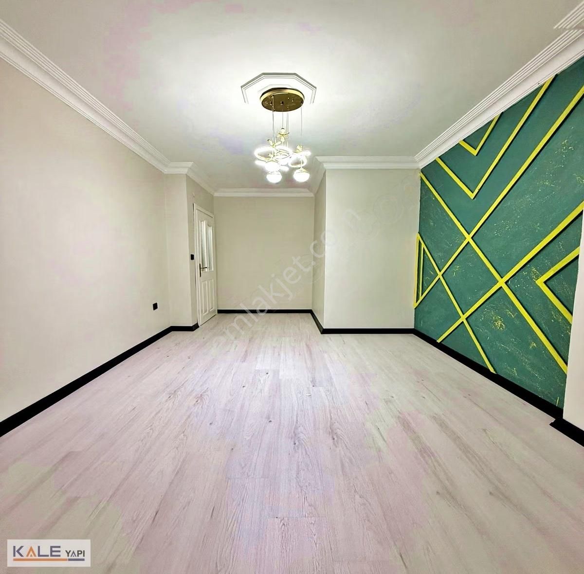 Bahçeşehire Komşu Krediye Uygun 3+1 Yatırımlık Daire - Görsel 26