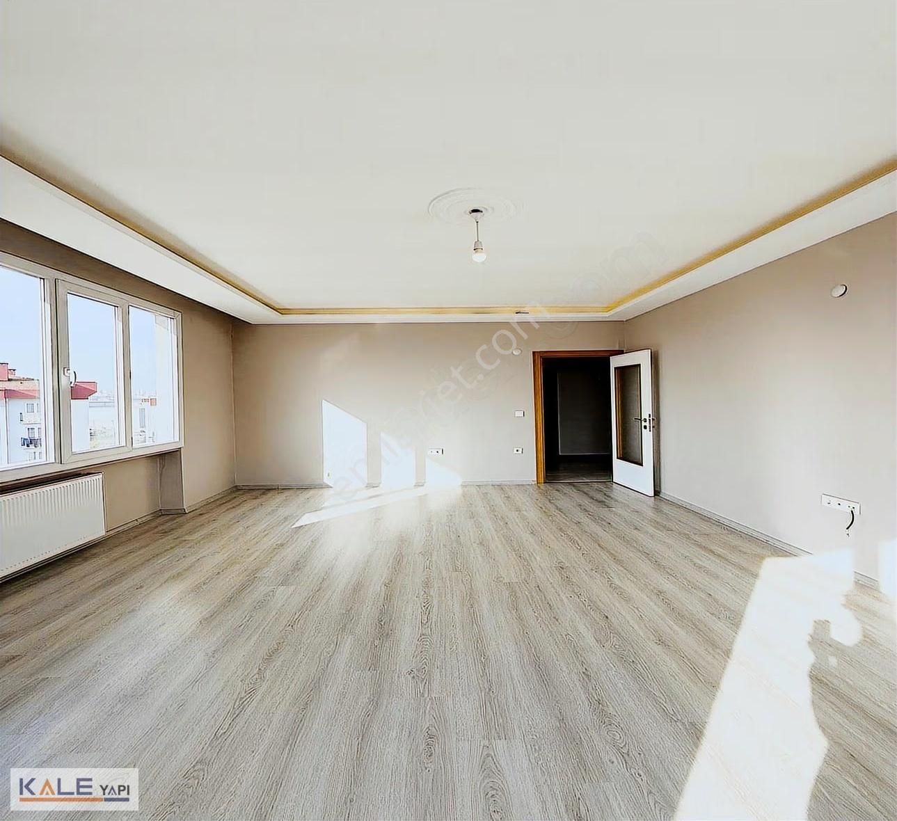 Otoparklı Butik Sitede Ebeveyn Banyolu Balkonlu Geniş 2+1 Daire - Görsel 34