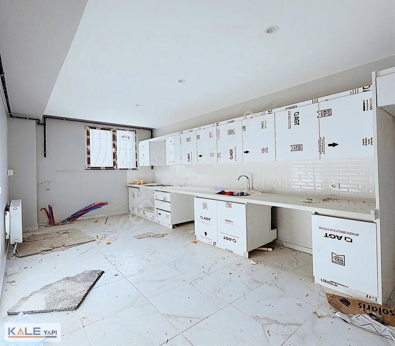 Merkezi Konumda 2+1 Satılık Bahçeli Bahçe Katı - Görsel 12