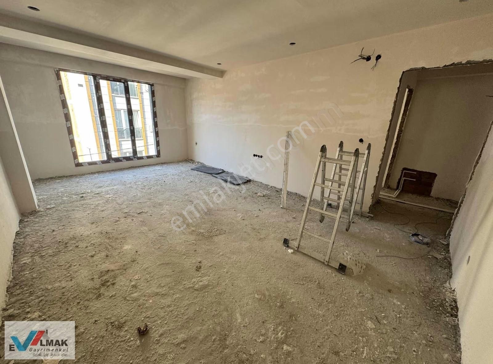 Evalmak'tan İstasyon Mah.de Satılık 4+2 Dubleks Daire