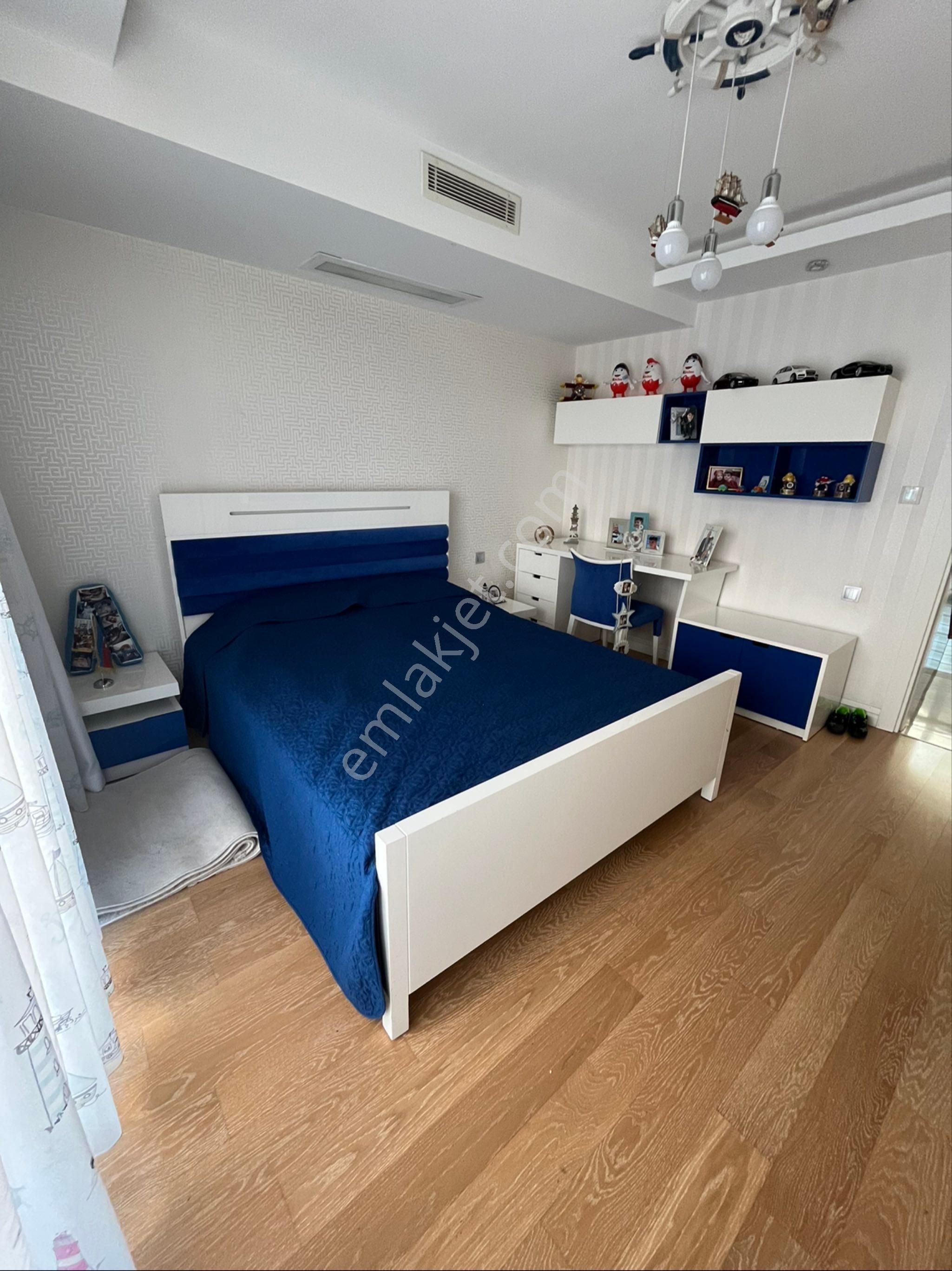 Güzelbahçe Kahramandere Okullar Bölgesinde Lüks Villa - Görsel 17