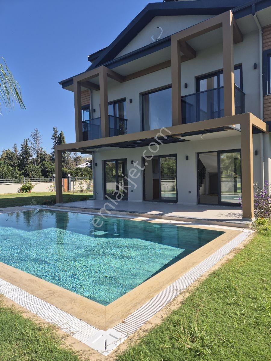 Yanıklar Da Satılık Müstakil Özel Villa - Görsel 4