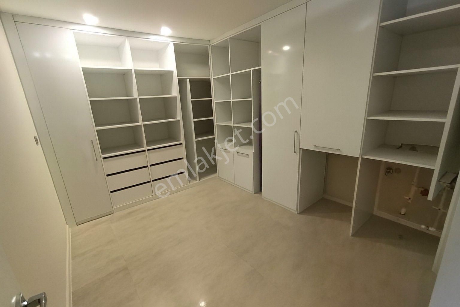 İzmir Güzelbahçe Satılık Lüks Villa - Görsel 3