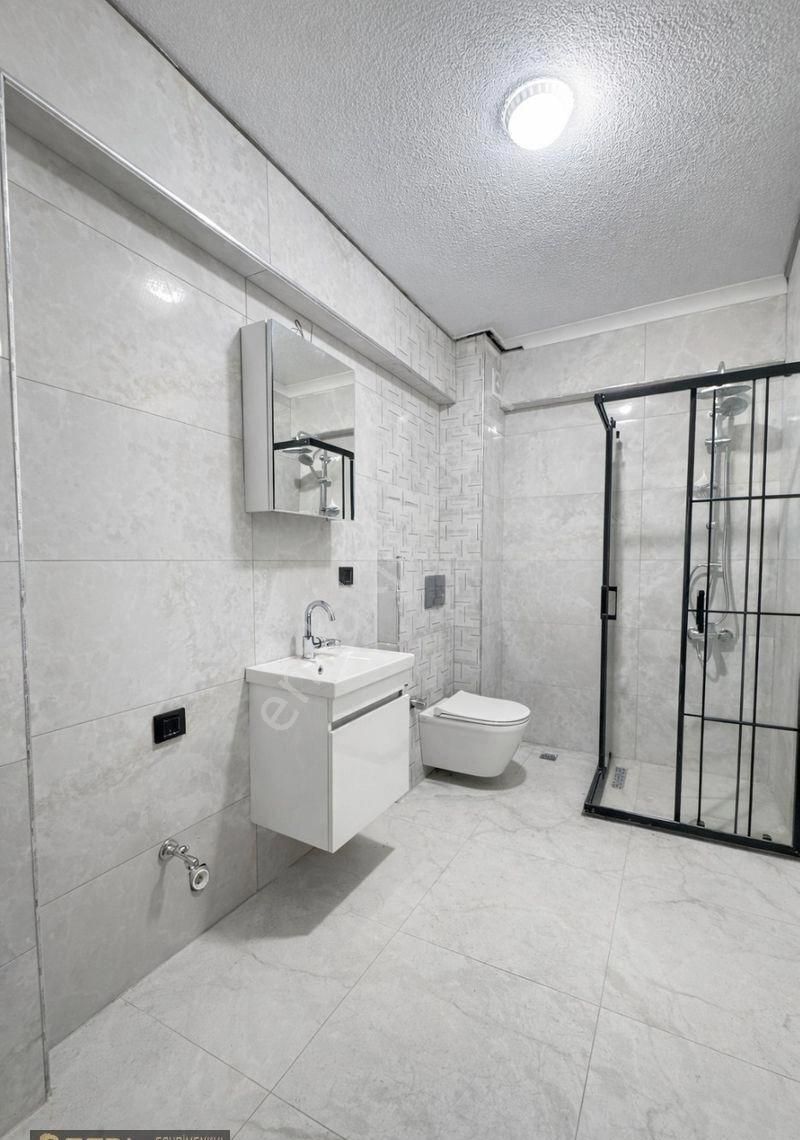 Bandırma Real Gayrimenkulden 17 Eylül Mahallesinde 1+1 Satılık Daire