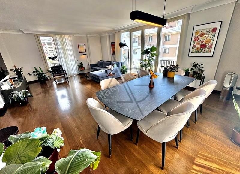 Caddebostan Sahilde 180m2 4+1 Birgen İnşaat Yapım Katta Tek - Görsel 13