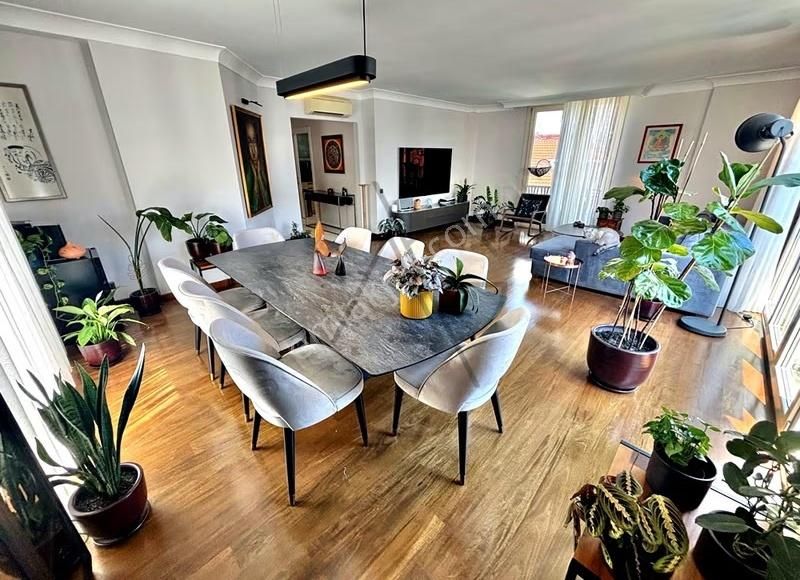 Caddebostan Sahilde 180m2 4+1 Birgen İnşaat Yapım Katta Tek - Görsel 2