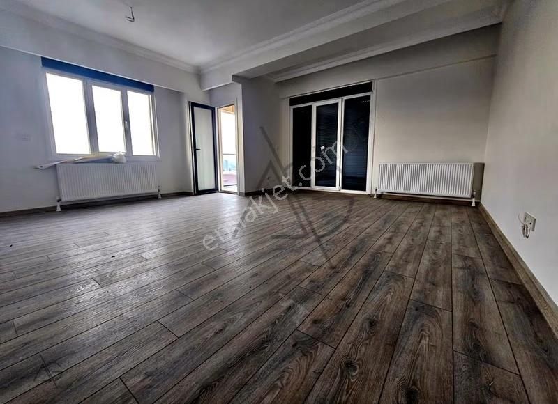 Feneryolunda Özgürlük Parkına Çok Yakın Sıfır 130m2 Satılık Boş - Görsel 2