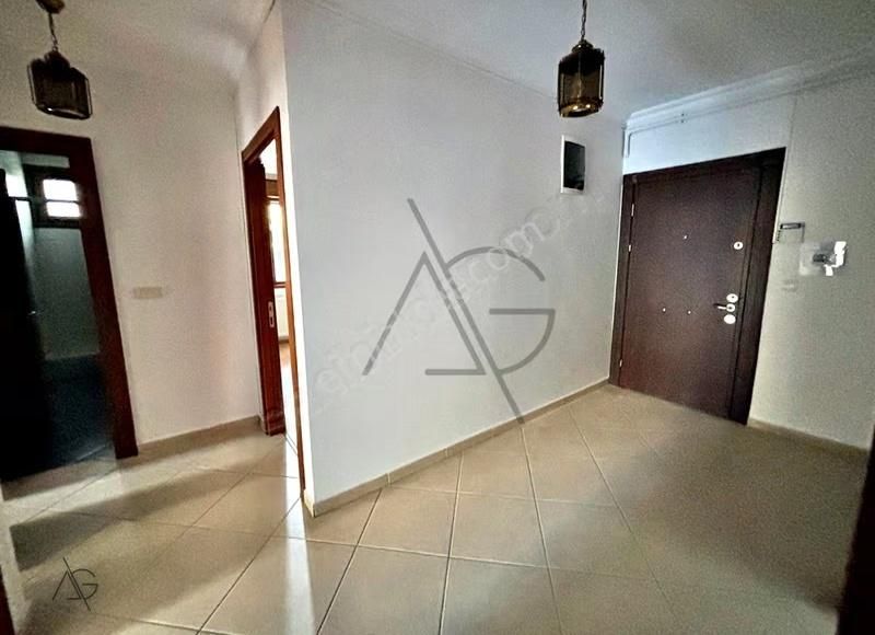 Atölyeden Erenköyde Yeni Binada 135 M2 3+1 Ebeveynli Balkonlu - Görsel 9