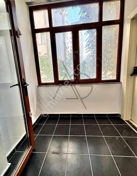 Atölyeden Erenköyde Yeni Binada 135 M2 3+1 Ebeveynli Balkonlu - Görsel 3