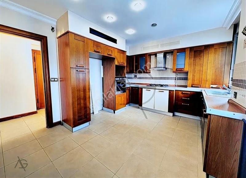 Şaşkınbakkalda Bağdata 3.bina 2004 Yapımı 4+1 Katta Tek Satılık - Görsel 29