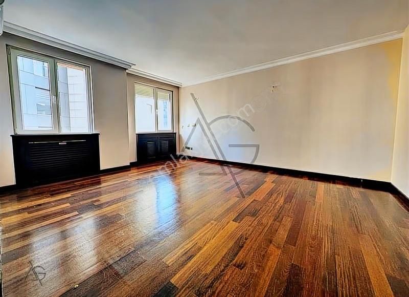 Şaşkınbakkalda Bağdata 3.bina 2004 Yapımı 4+1 Katta Tek Satılık - Görsel 27