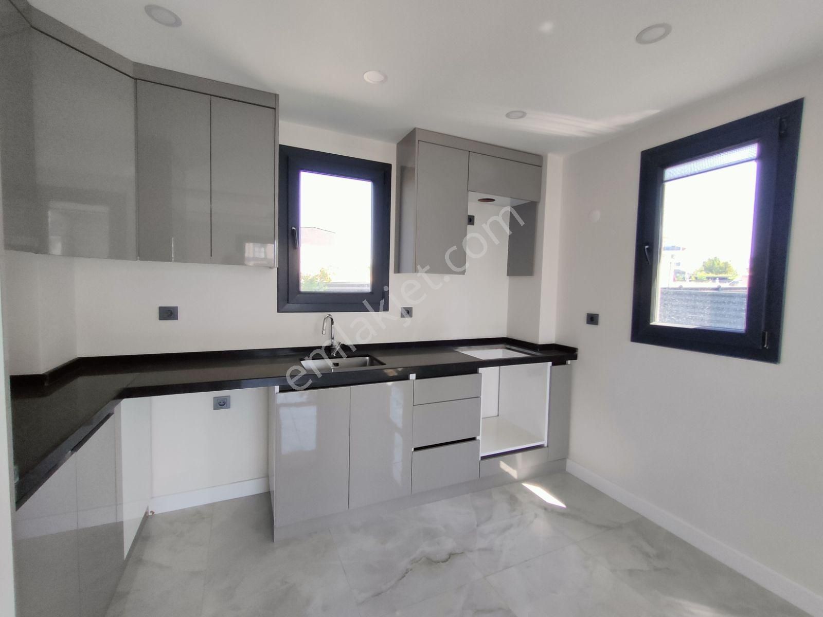 ***düzenli Ve Konforlu Villa***kartallar'dan Değerini Bilenlere - Görsel 4