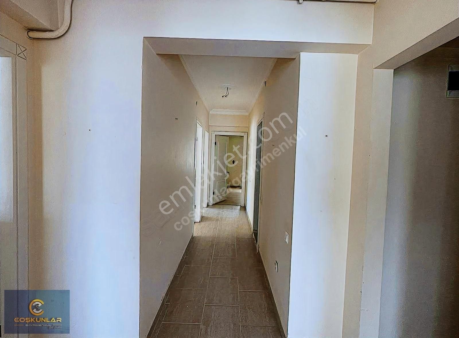 Cumhuriyet Mahallesi'nde Deniz Manzaralı Site İçikiralık3+1daire - Görsel 12