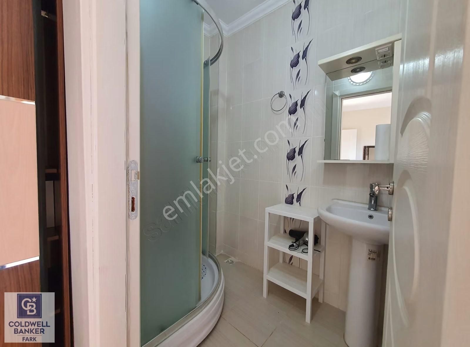 Cb Fark'tan 4+1 Doğlgaz Bahçeli Deniz Manzaralı Masrafsız Villa - Görsel 4