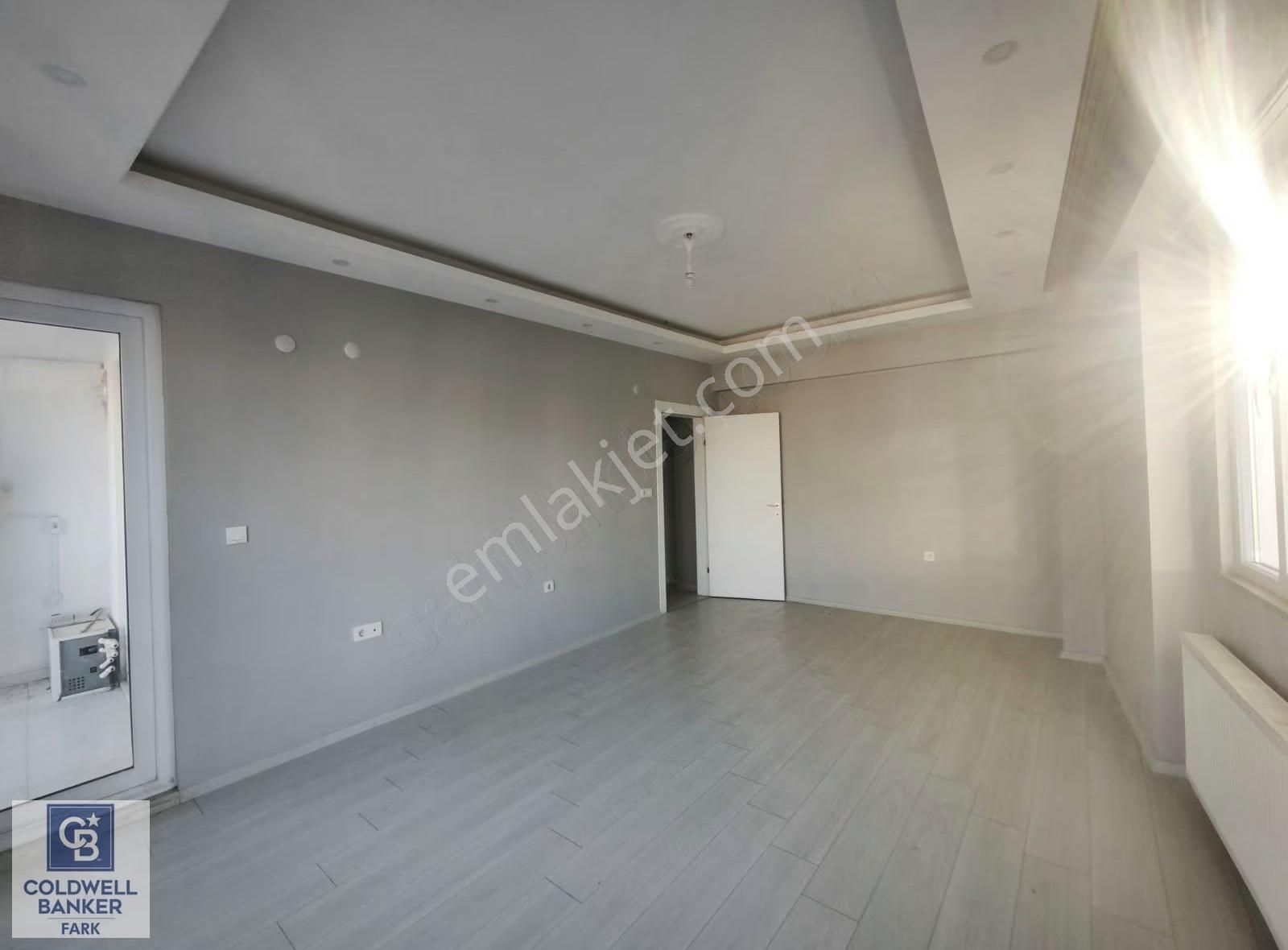 Gömeç Merkezde Stratejik Konumda Kiralık 2+1 Daire - Görsel 2