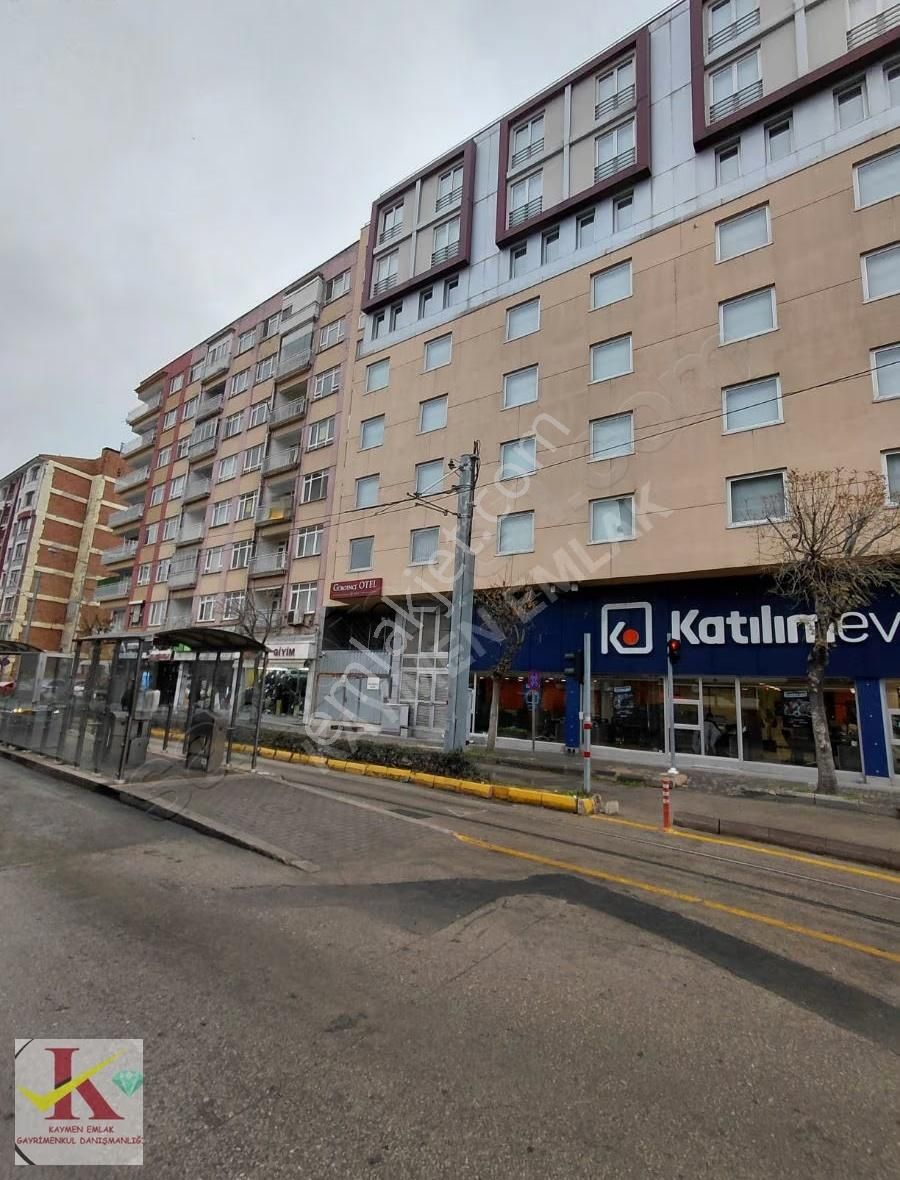 Kaymen Emlak Mükemmel Konumda Kiralık 2+1 Asansörlü Arakat Kombi - Görsel 32