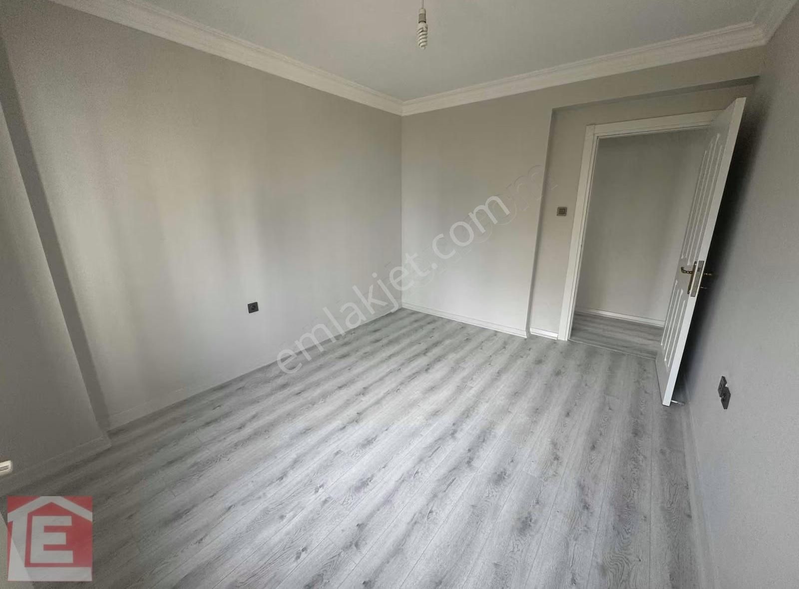 Lider'den Kenan Evren Yakını 4+1 Ful Yapılı Çift Banyolu Sitede - Görsel 2