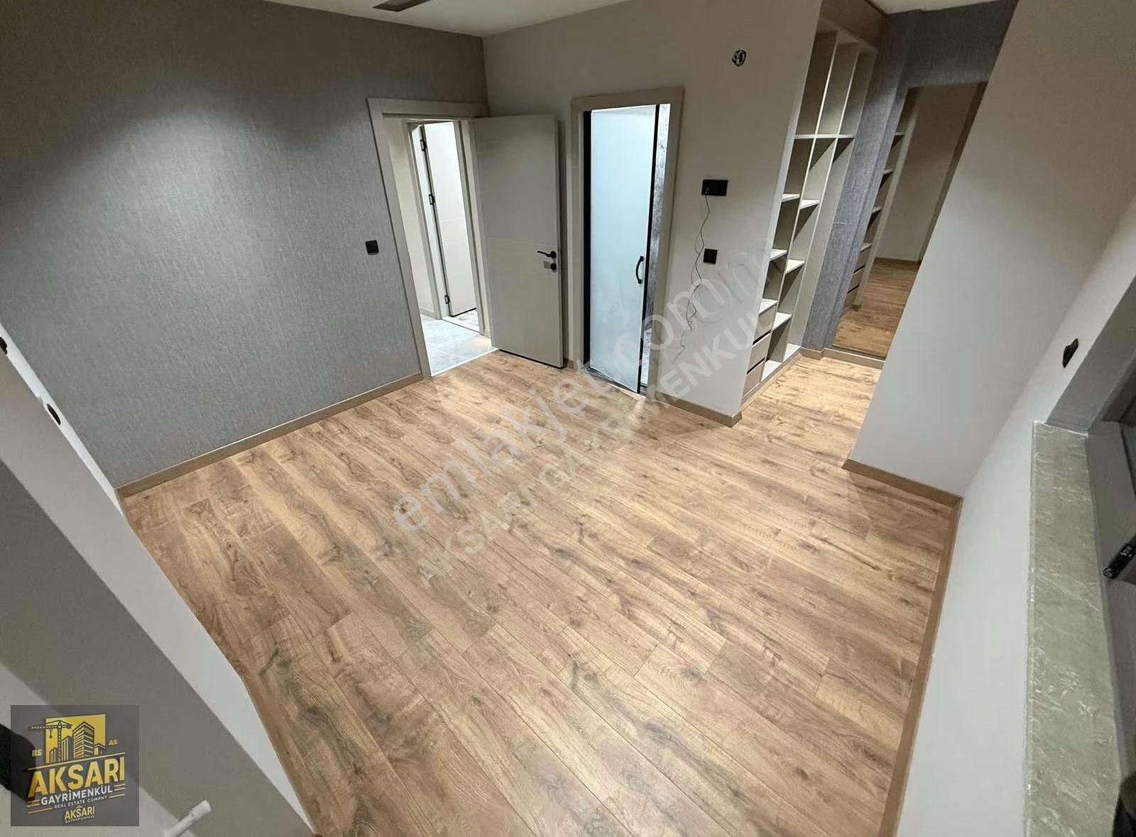 Karşıyakada Okul Dibi Tranvay 2+1 Satılık Daire - Görsel 7