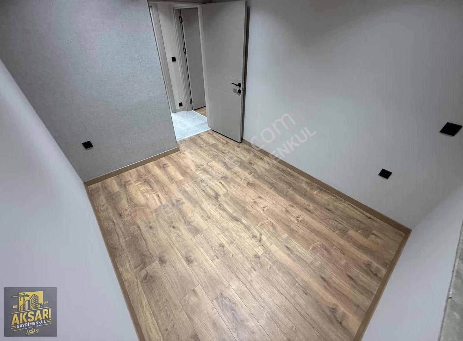 Karşıyakada Okul Dibi Tranvay 2+1 Satılık Daire - Görsel 27