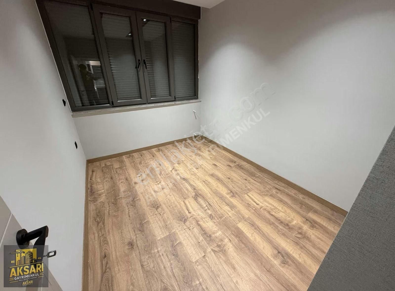 Karşıyakada Okul Dibi Tranvay 2+1 Satılık Daire - Görsel 2