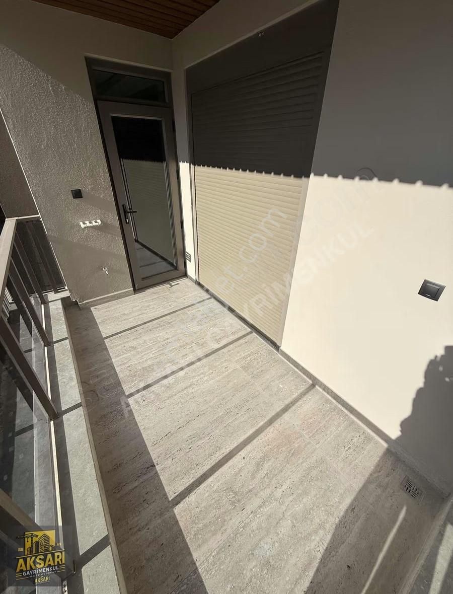 Karşıyakada Okul Dibi Tranvay 2+1 Satılık Daire - Görsel 30