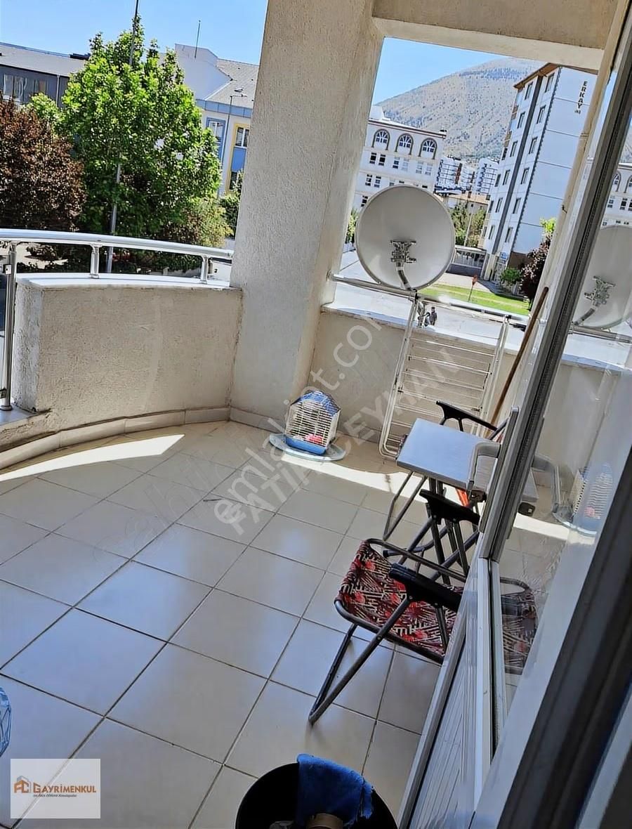 Talas Bahçelievlerde 4 Cepheli Tramvaya Yakın 5+1 Geniş Daire - Görsel 10