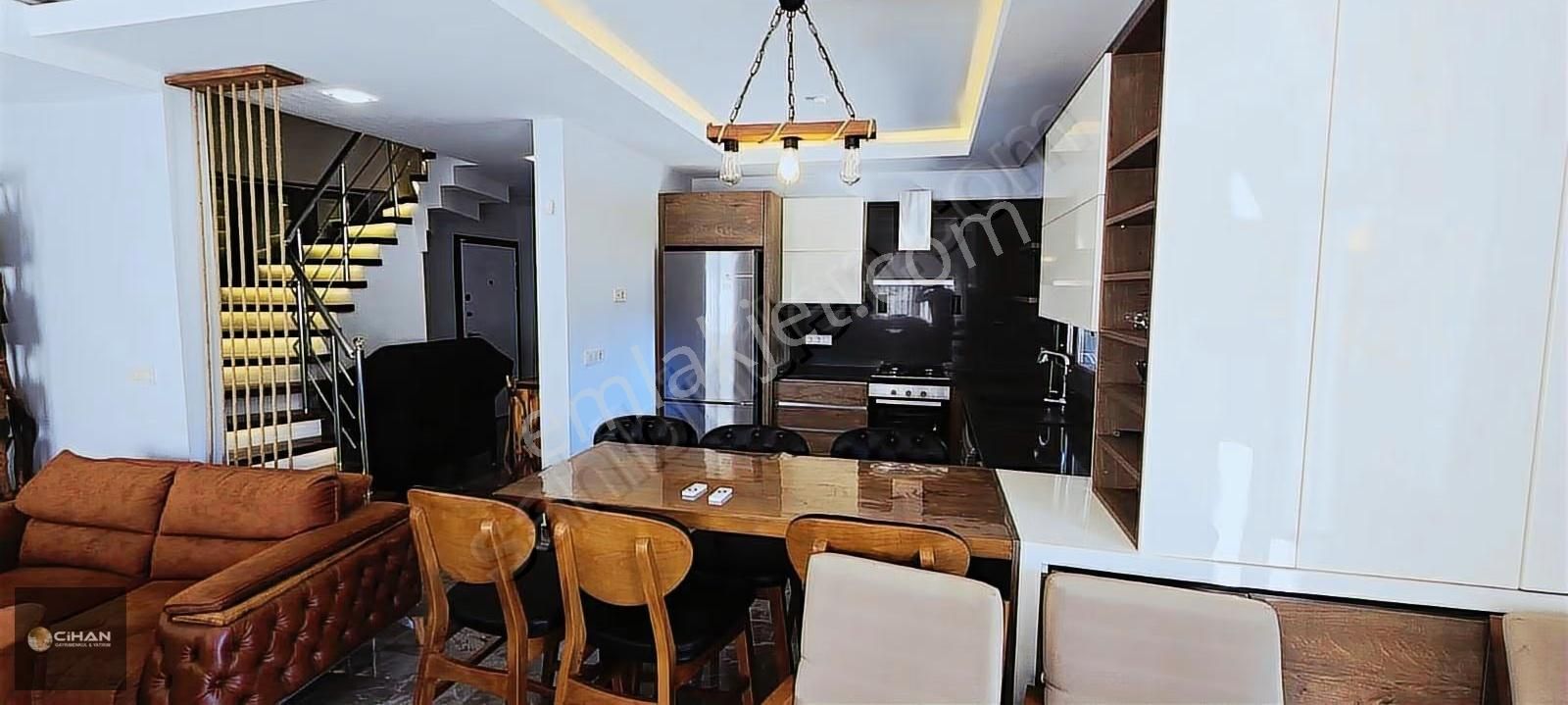Kuşadası Guzelcamlida 4+1yazlik Villa - Görsel 5