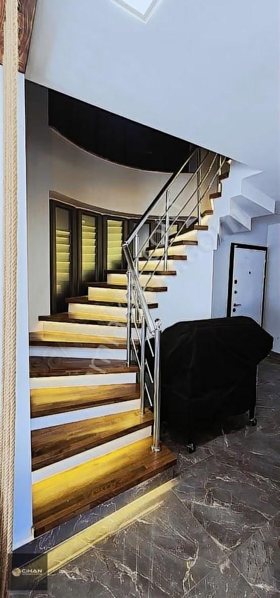 Kuşadası Guzelcamlida 4+1yazlik Villa - Görsel 12