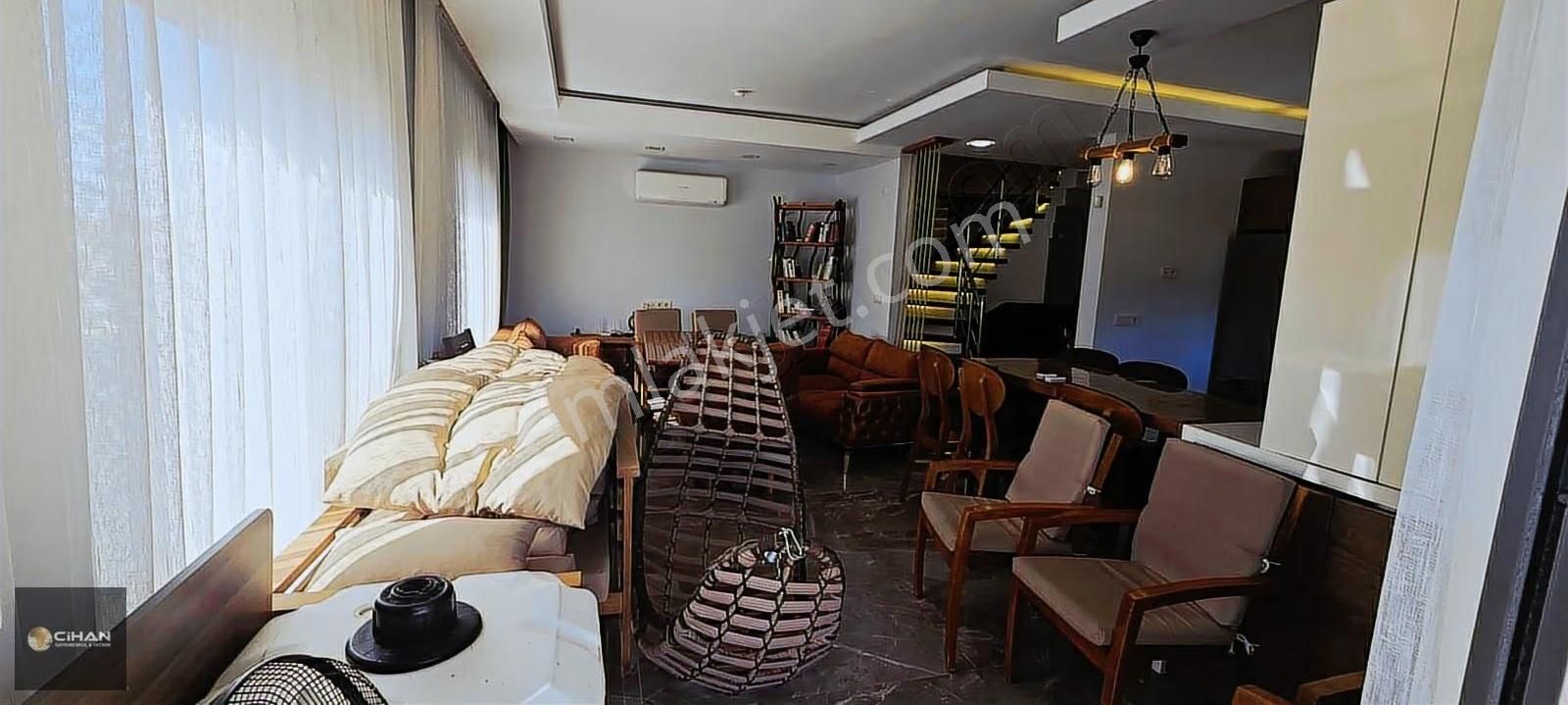 Kuşadası Guzelcamlida 4+1yazlik Villa - Görsel 31