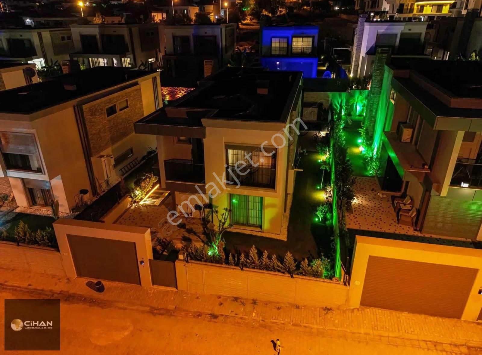 Kuşadası Kadınlar Denizinde Müstakil Özel Havuzlu Yazlık Villa - Görsel 8