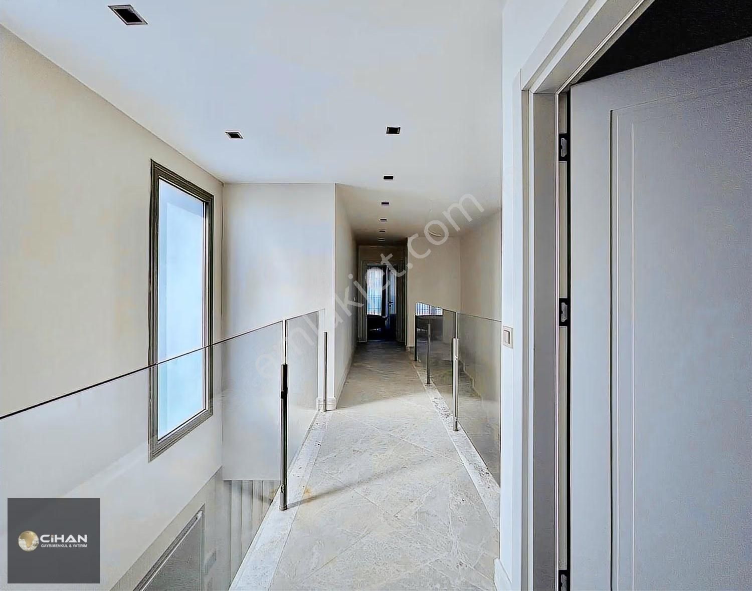 Kuşadası Kadınlar Denizinde Müstakil Özel Havuzlu Yazlık Villa - Görsel 25